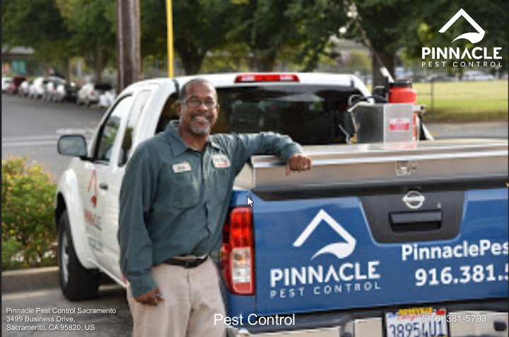 Pinnacle Pest Control professional pest control technician